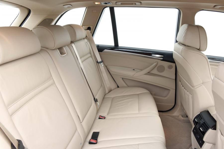 BMW X5 2011 года  (фото 146 из 190)